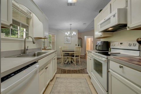 Tiny photo for 8328 CHICKASAW Trail, Tallahassee, FL 32312 (MLS # 400739)
