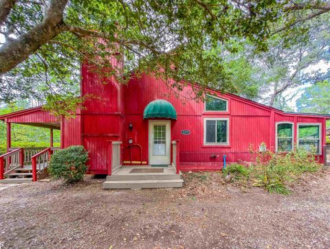 Photo of 2275 Beaver Creek Drive, Havana, FL 32333 (MLS # 399398)
