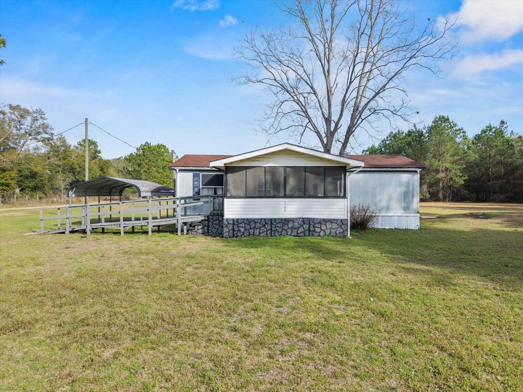 Photo of 1760 Mt Hosea Church Road, Quincy, FL 32352 (MLS # 396704)