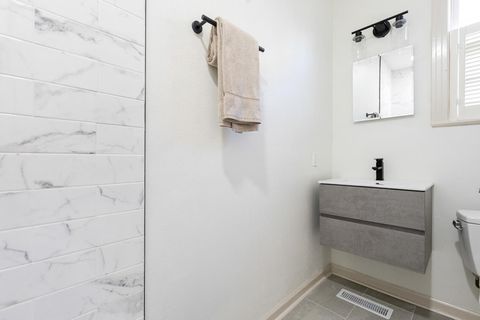 Tiny photo for 2014 Golf Terrace Drive, Tallahassee, FL 32301 (MLS # 395903)