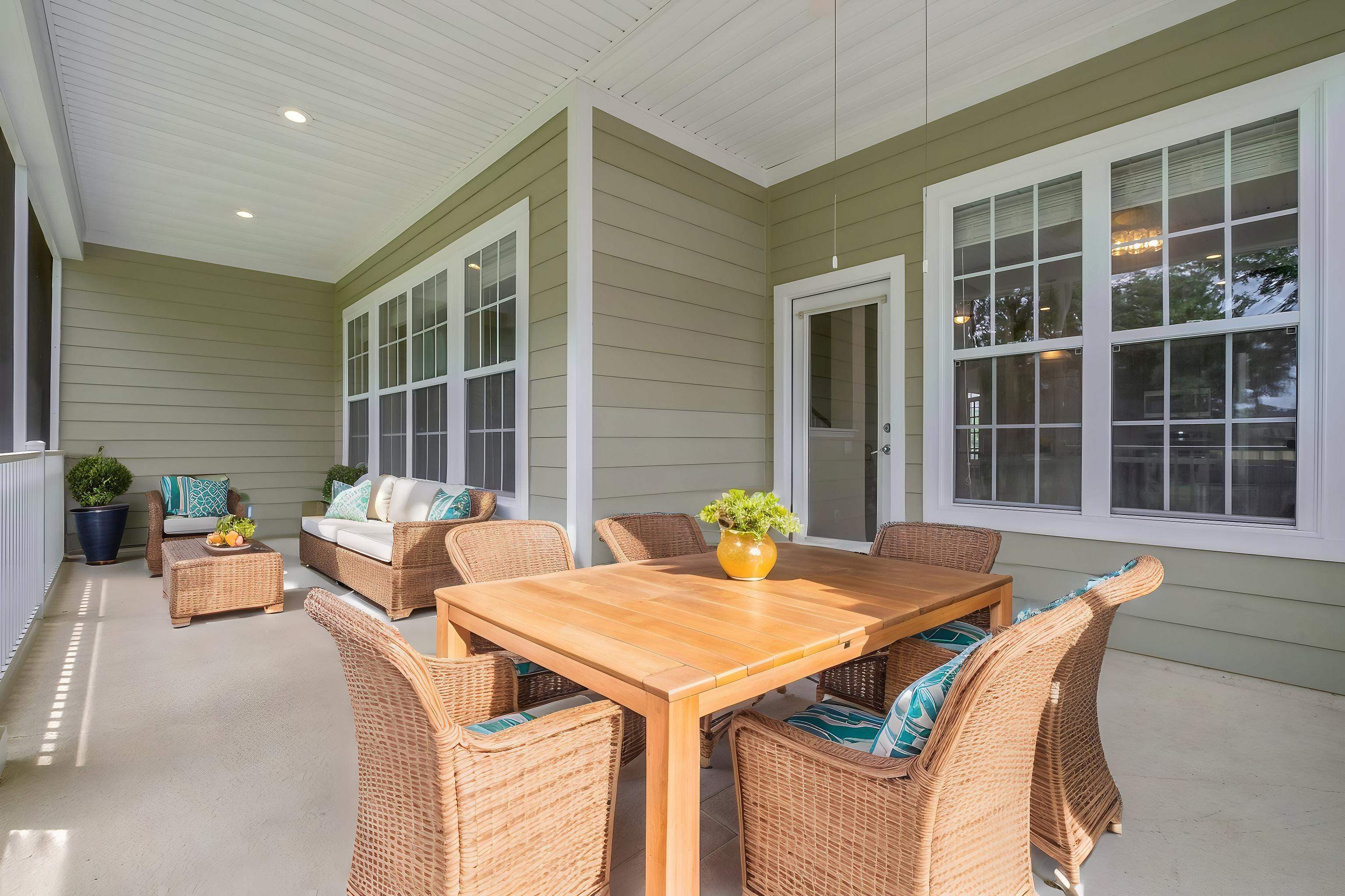 2413 Goldenrod Way