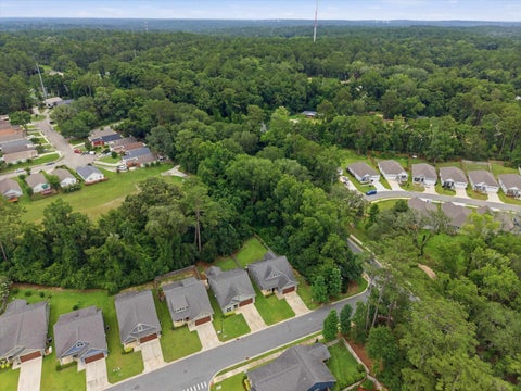 Tiny photo for 2655 Bending Way, Tallahassee, FL 32308 (MLS # 401754)