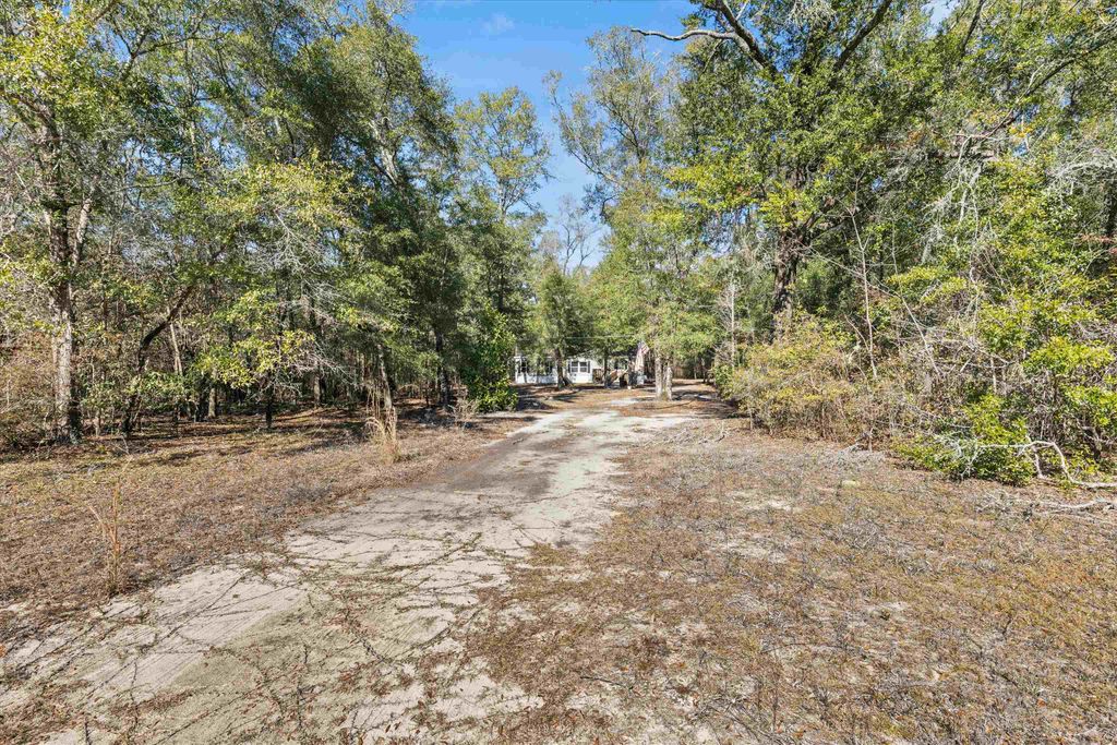 Photo of 3491 Headwater Creek Drive, Tallahassee, FL 32310 (MLS # 395263)