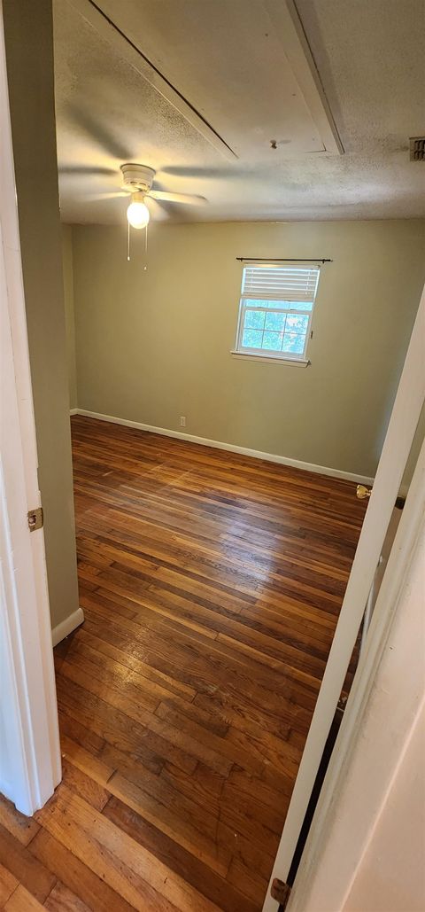 Tiny photo for 927 HAWTHORNE APT B Street, Tallahassee, FL 32308 (MLS # 392058)