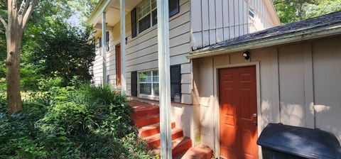 Photo of 927 HAWTHORNE APT B Street, Tallahassee, FL 32308 (MLS # 392058)