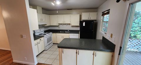 Tiny photo for 927 HAWTHORNE APT B Street, Tallahassee, FL 32308 (MLS # 392058)