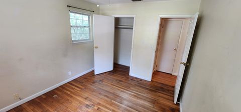 Tiny photo for 927 HAWTHORNE APT B Street, Tallahassee, FL 32308 (MLS # 392058)