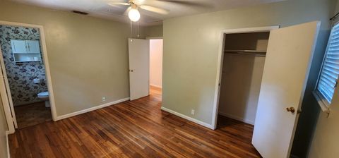 Tiny photo for 927 HAWTHORNE APT B Street, Tallahassee, FL 32308 (MLS # 392058)