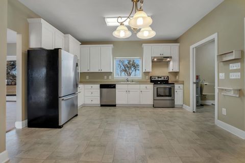 Tiny photo for 925 HIAWATHA FARMS Road, Monticello, FL 32344 (MLS # 399015)