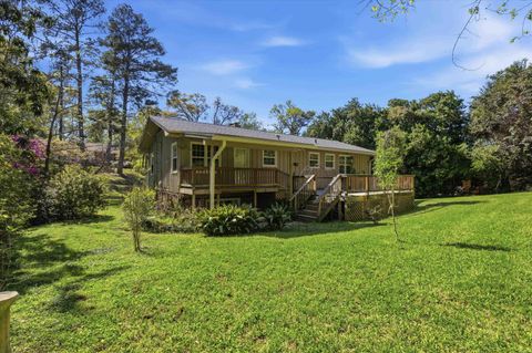 Tiny photo for 615 N Calhoun Street, Quincy, FL 32351 (MLS # 397799)