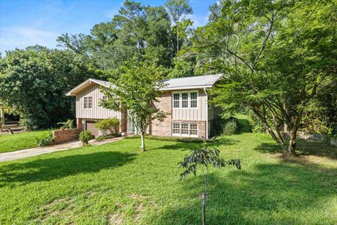 Tiny photo for 615 N Calhoun Street, Quincy, FL 32351 (MLS # 397799)