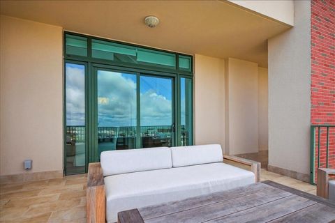 Tiny photo for 300 S Duval #2209 Street, Tallahassee, FL 32301 (MLS # 393071)