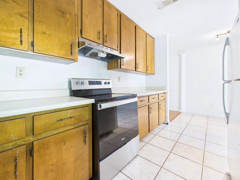 Tiny photo for 102 Boardwalk Lane, Tallahassee, FL 32301 (MLS # 402007)
