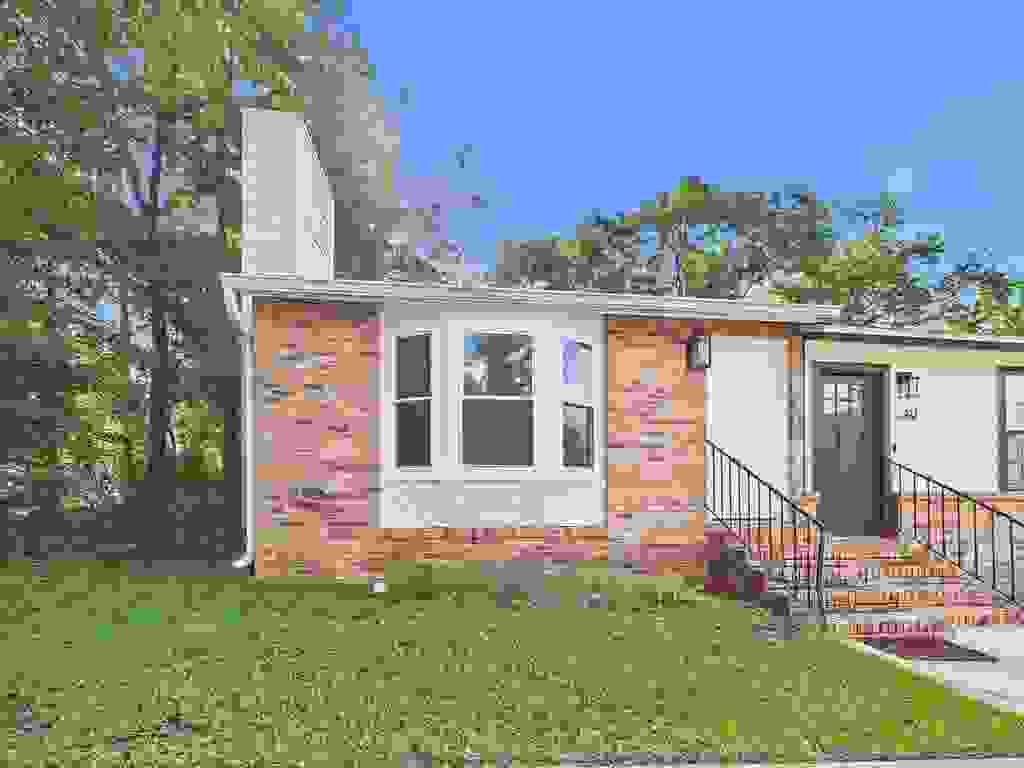 Photo of 102 Boardwalk Lane, Tallahassee, FL 32301 (MLS # 402007)