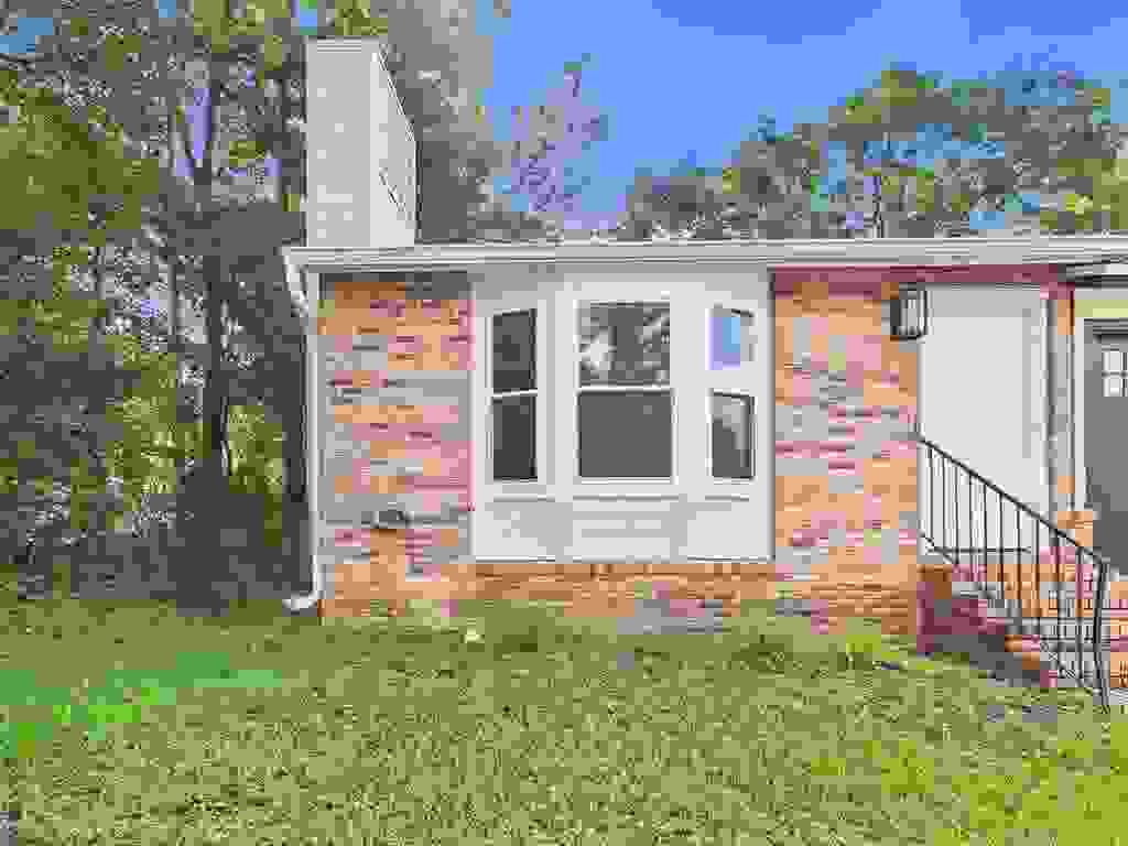 Photo of 102 Boardwalk Lane, Tallahassee, FL 32301 (MLS # 402007)