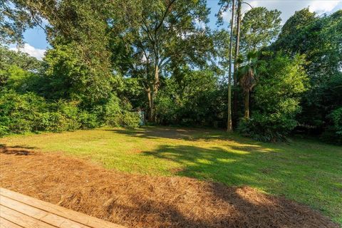 A home in TALLAHASSEE