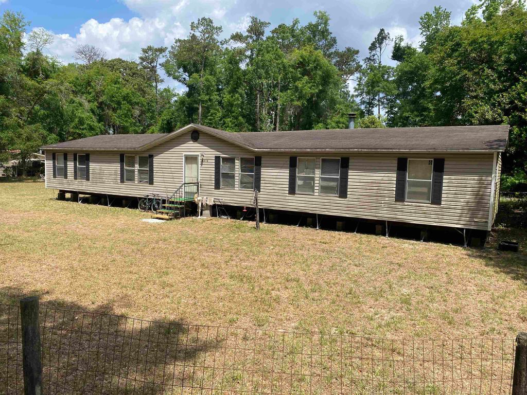 Photo of 9310 Elgin Road, Woodville, FL 32362 (MLS # 399089)