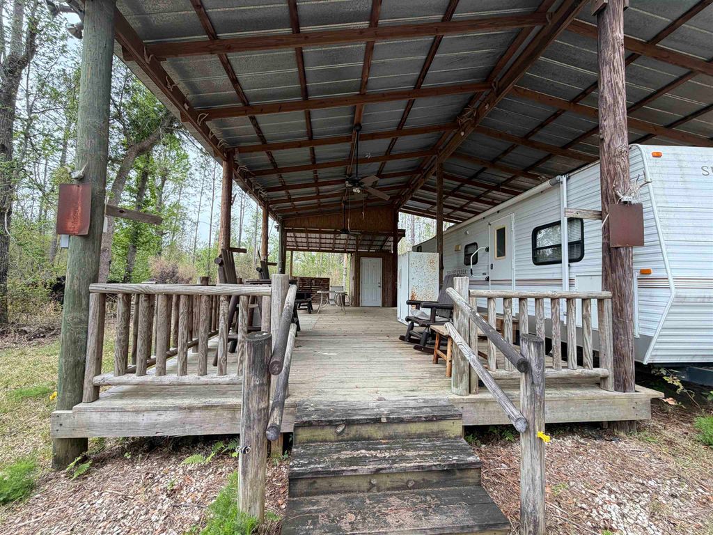 Photo of 870 SW SAN PEDRO Road, Madison, FL 32340 (MLS # 397952)