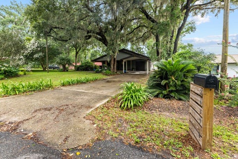 Tiny photo for 24390 Lanier Street, Tallahassee, FL 32310 (MLS # 401631)