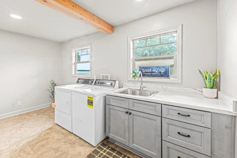 Tiny photo for 24390 Lanier Street, Tallahassee, FL 32310 (MLS # 401631)