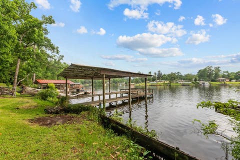 Tiny photo for 24390 Lanier Street, Tallahassee, FL 32310 (MLS # 401631)