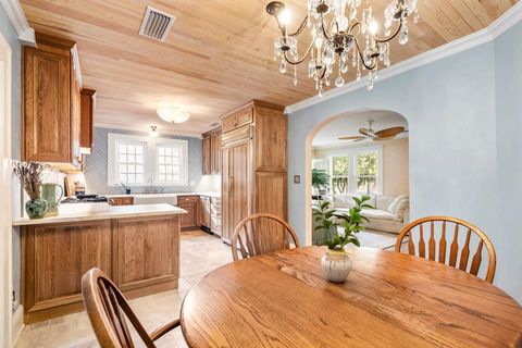 Tiny photo for 821 Ingleside Avenue, Tallahassee, FL 32303 (MLS # 395813)