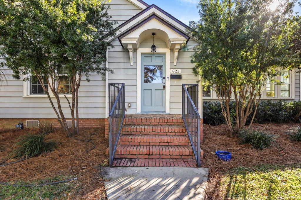 Photo of 821 Ingleside Avenue, Tallahassee, FL 32303 (MLS # 395813)