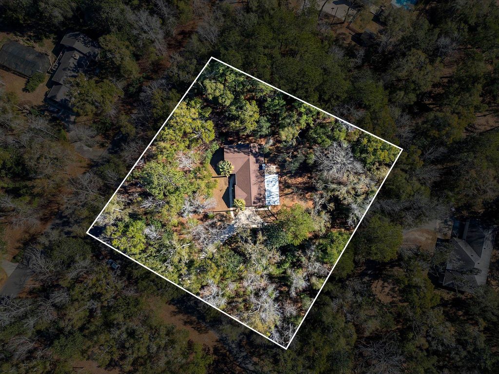 Photo of 5049 STANWOOD Court, Tallahassee, FL 32311 (MLS # 399628)