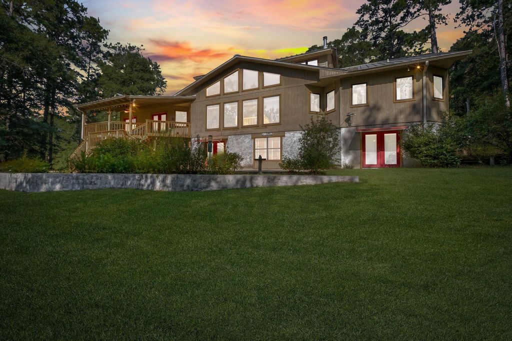 Photo of 122 Wiregrass Lane, Quincy, FL 32351 (MLS # 390760)