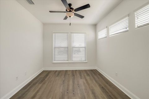 Tiny photo for 336 Bienville Place, Tallahassee, FL 32317 (MLS # 387321)