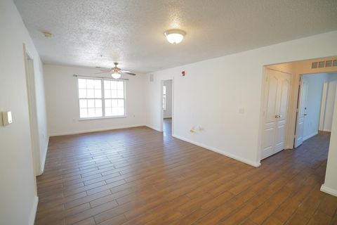 Tiny photo for 3000 S Adams Street #833, Tallahassee, FL 32301 (MLS # 396430)