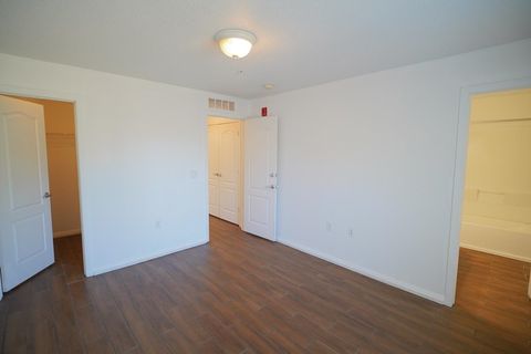 Tiny photo for 3000 S Adams Street #833, Tallahassee, FL 32301 (MLS # 396430)