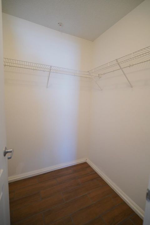 Tiny photo for 3000 S Adams Street #833, Tallahassee, FL 32301 (MLS # 396430)