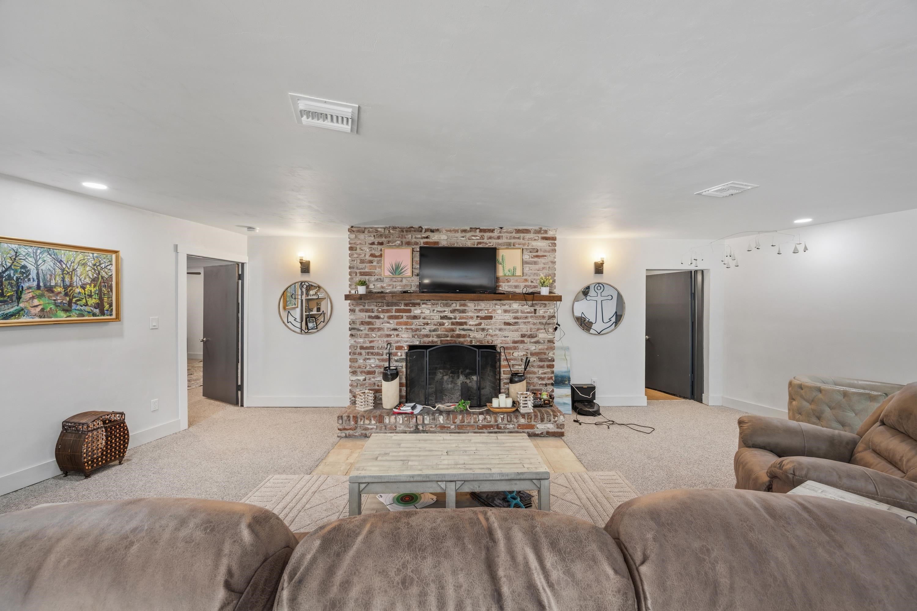 27 Hickory Avenue