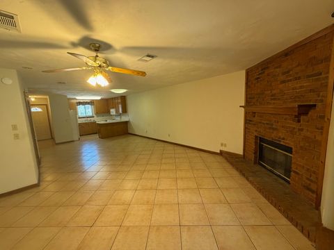 Tiny photo for 3207 Shamrock #Apt. 33, Tallahassee, FL 32309 (MLS # 395287)