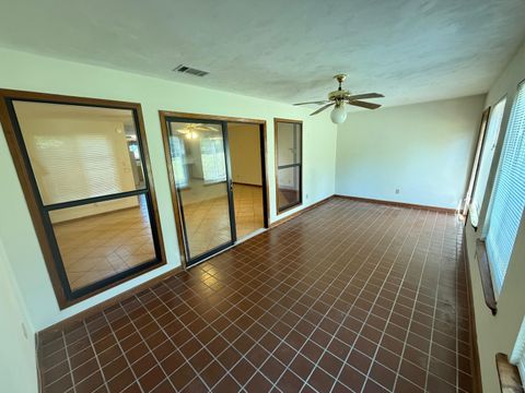 Tiny photo for 3207 Shamrock #Apt. 33, Tallahassee, FL 32309 (MLS # 395287)