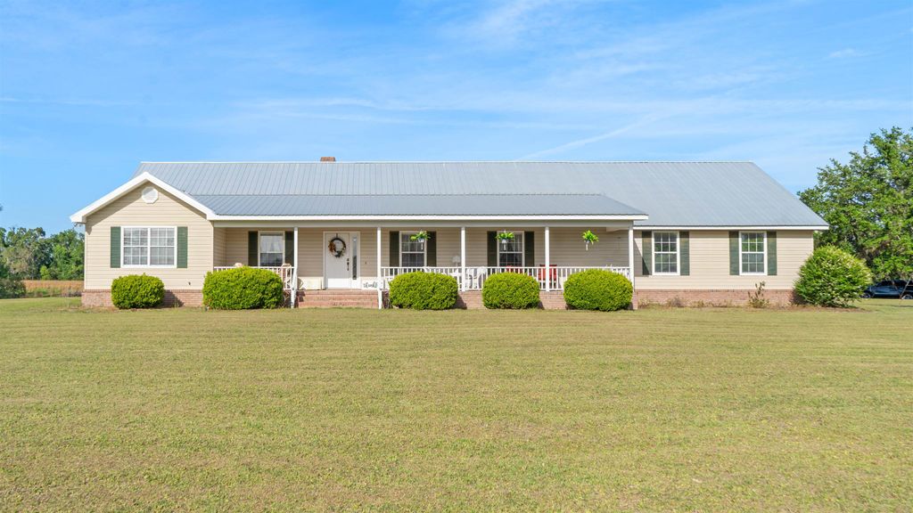 Photo of 1262 N State Road 53, Madison, FL 32340 (MLS # 398880)