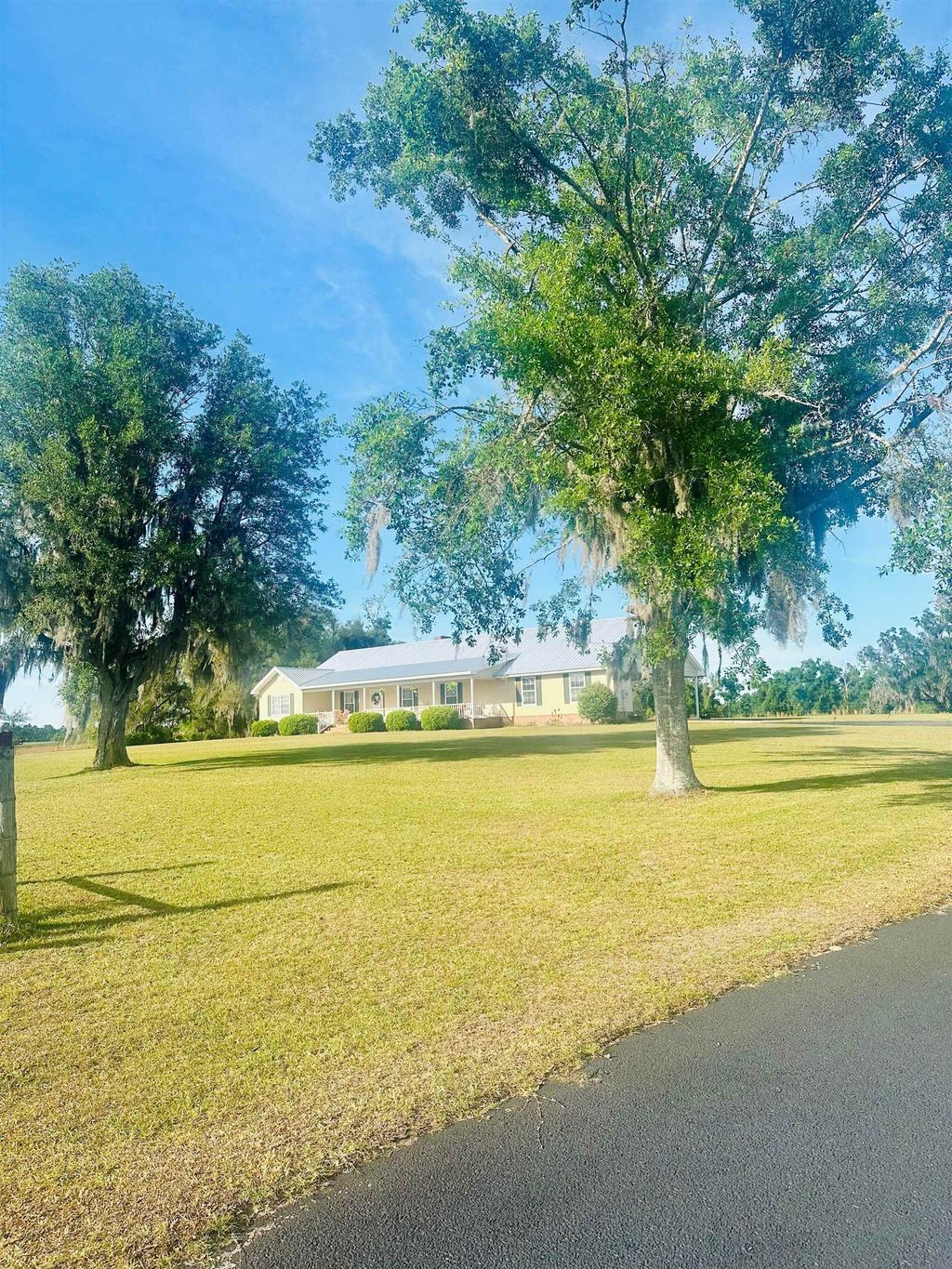 Photo of 1262 N State Road 53, Madison, FL 32340 (MLS # 398880)