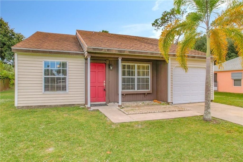 Photo of 765 SW 21st Street, Other Florida, FL 32962 (MLS # 391661)