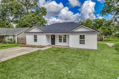 A home in Crawfordville