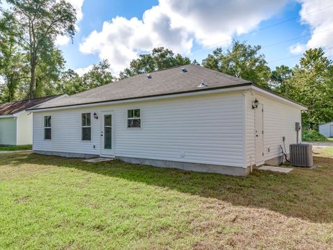 A home in Crawfordville