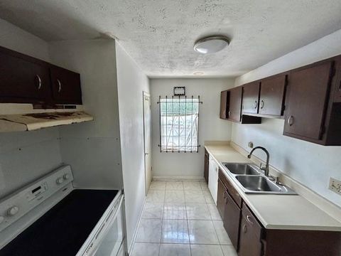 Tiny photo for 2325 W Pensacola Street #161, Tallahassee, FL 32304 (MLS # 388599)