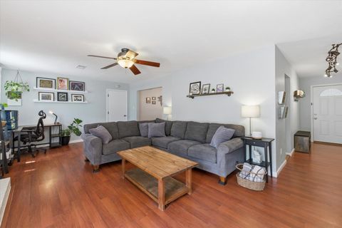 Tiny photo for 911 Tamarack Avenue, Tallahassee, FL 32303 (MLS # 396897)