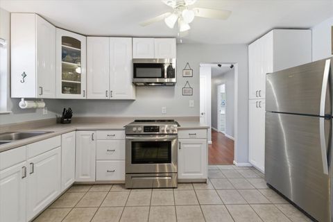 Tiny photo for 911 Tamarack Avenue, Tallahassee, FL 32303 (MLS # 396897)