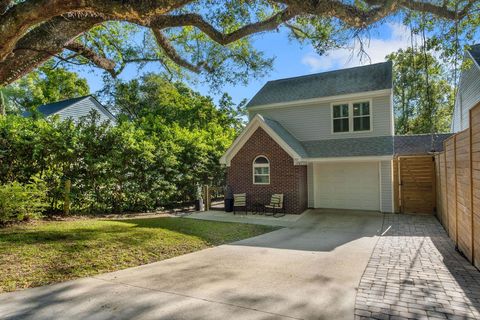 Photo of 1511 PINE Street, Tallahassee, FL 32303 (MLS # 398878)