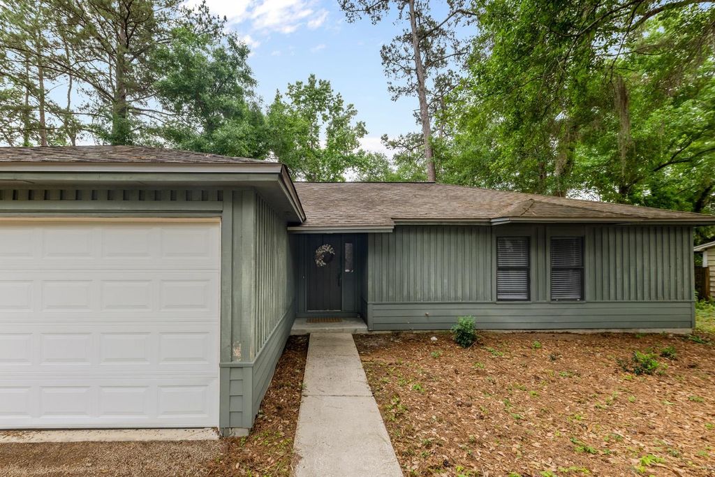 Photo of 2429 LANRELL Drive, Tallahassee, FL 32303 (MLS # 399522)