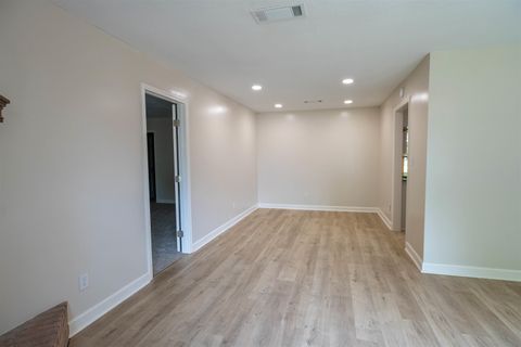 Tiny photo for 714 Riggins Road, Tallahassee, FL 32308 (MLS # 398172)