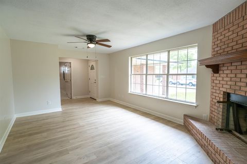 Tiny photo for 714 Riggins Road, Tallahassee, FL 32308 (MLS # 398172)
