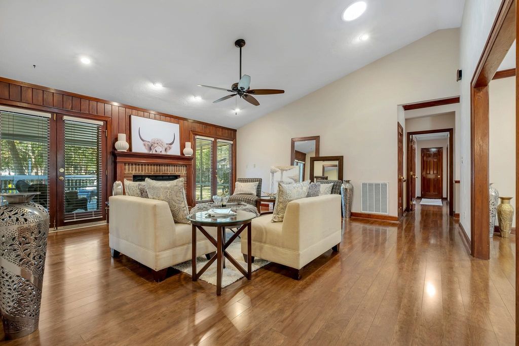 Photo of 6320 Loma Farm Court, Tallahassee, FL 32309 (MLS # 393155)