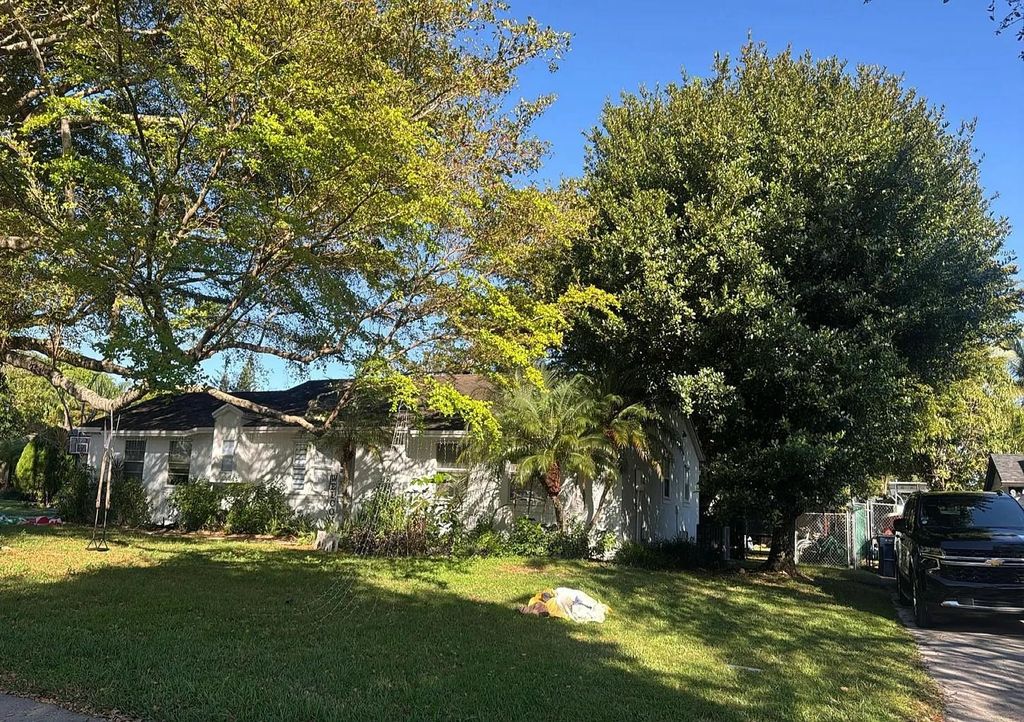 Photo of 15021 SW 154th Terrace, Miami, FL 33187 (MLS # 395062)